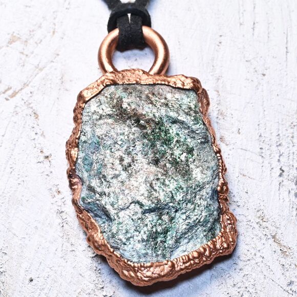 Shimmery Green Fuchsite Electroformed Copper Pendant - Picture 3 of 7
